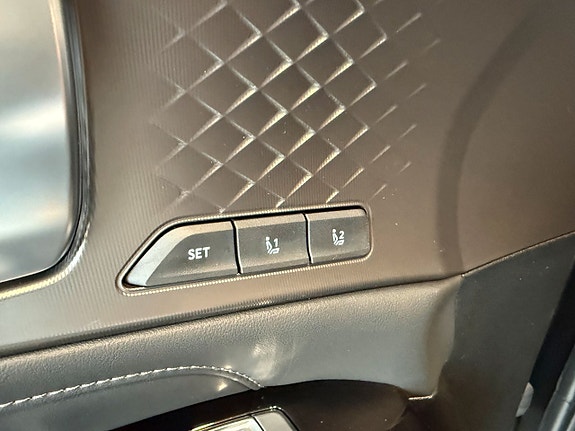 Kia Sorento 8 of 21