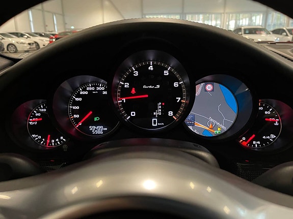 Porsche 911 Turbo 14 of 18