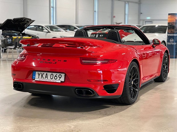 Porsche 911 Turbo 5 of 5