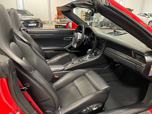 Porsche 911 Turbo 10 of 18