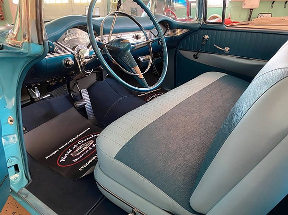 Chevrolet Bel Air 4 of 15