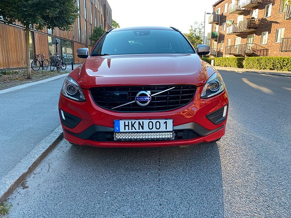 Volvo XC60 3 of 28