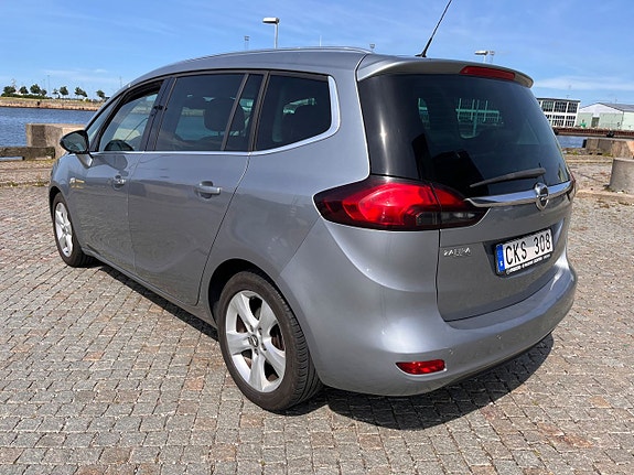 Opel Zafira Tourer 4 of 5