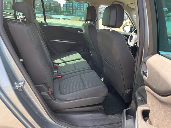 Opel Zafira Tourer 6 of 9