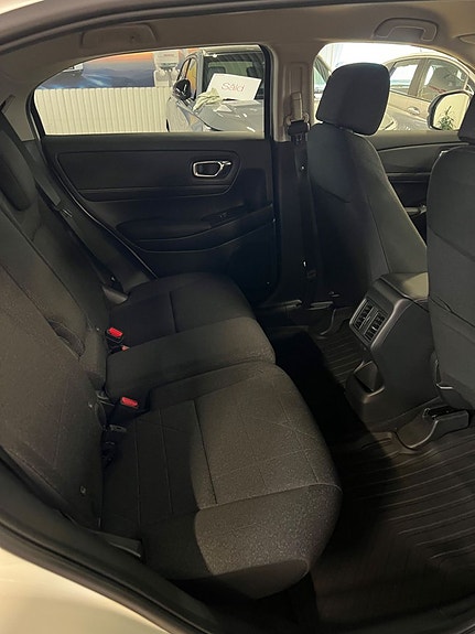 Honda HR-V 8 of 14