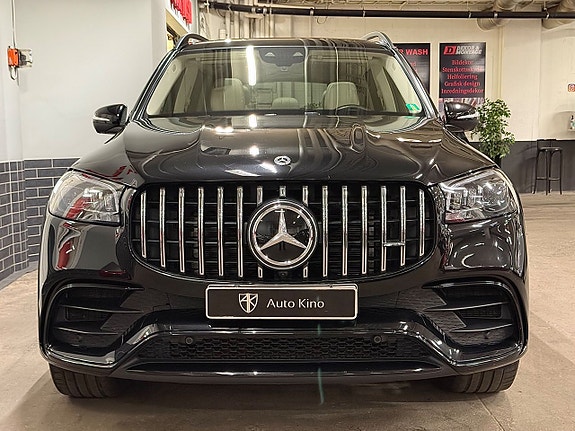 Mercedes-Benz GLS63 4 of 18
