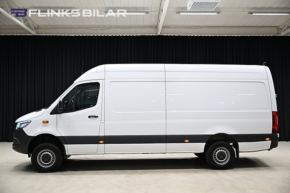 Mercedes-Benz Sprinter 319 2 of 30