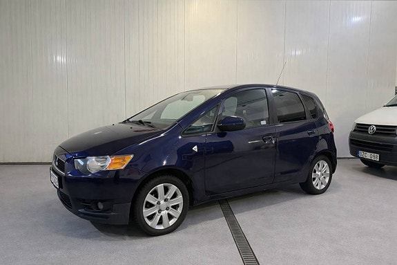 Mitsubishi Colt 2 of 10