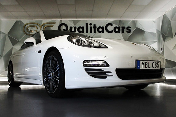 Porsche Panamera 4S 6 of 27