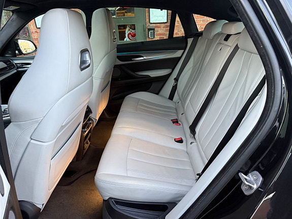 BMW X6 M 25 of 25