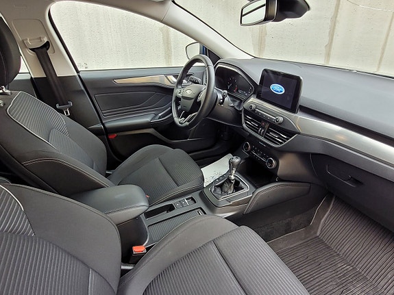 Ford Focus 4 of 5