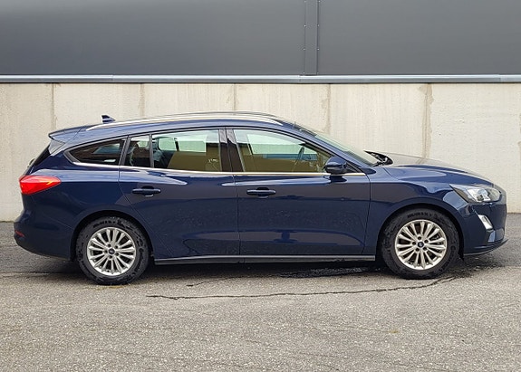 Ford Focus 2 of 5