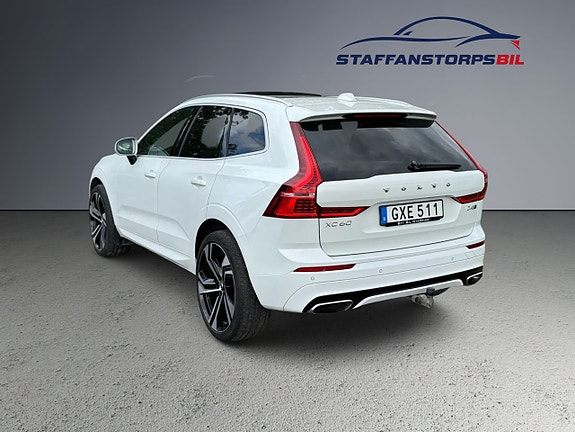 Volvo XC60 8 of 12