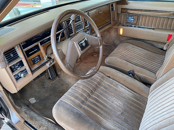 Cadillac Seville 4 of 14