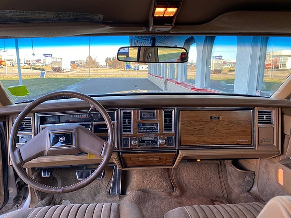 Cadillac Seville 5 of 14