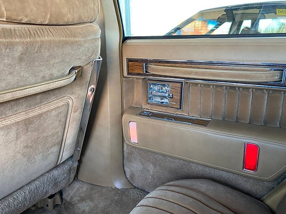Cadillac Seville 11 of 14