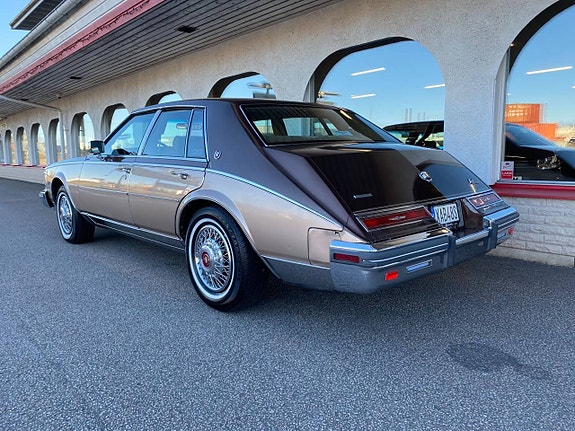 Cadillac Seville 3 of 14