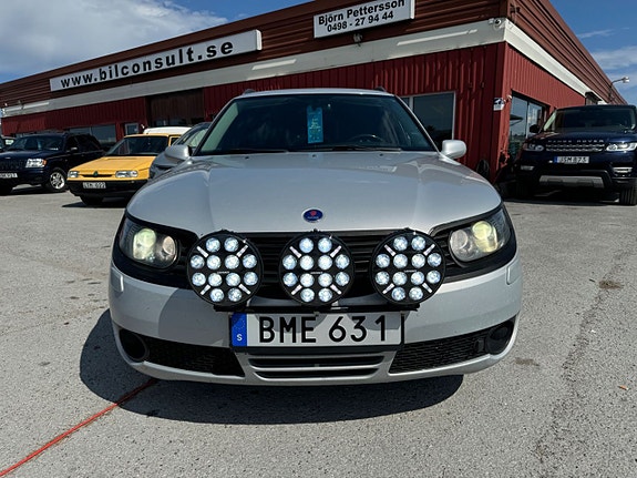 Saab 9-5 2 of 5