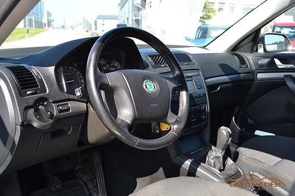 Skoda Octavia 8 of 18