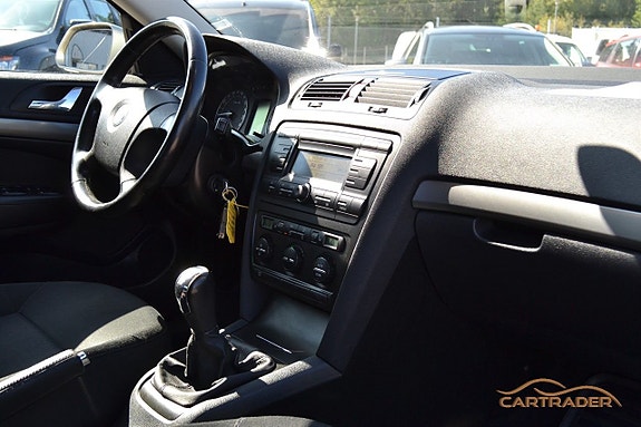 Skoda Octavia 10 of 18