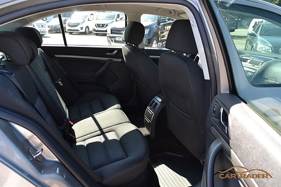 Skoda Octavia 12 of 18