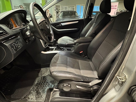 Mercedes-Benz B170 8 of 11