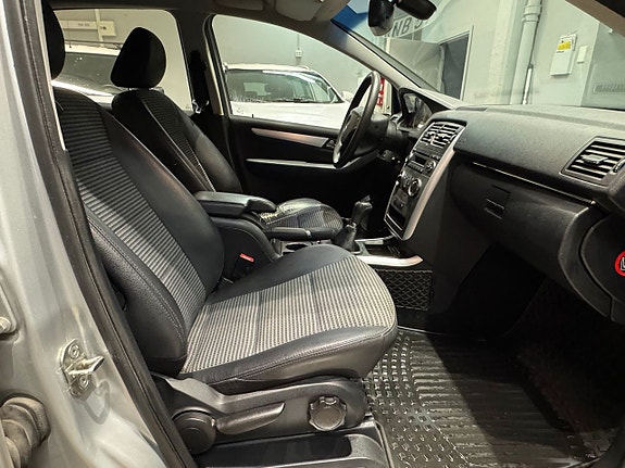 Mercedes-Benz B170 9 of 11