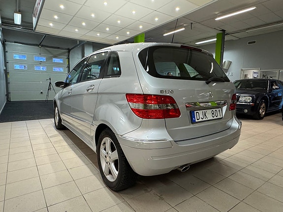 Mercedes-Benz B170 6 of 11