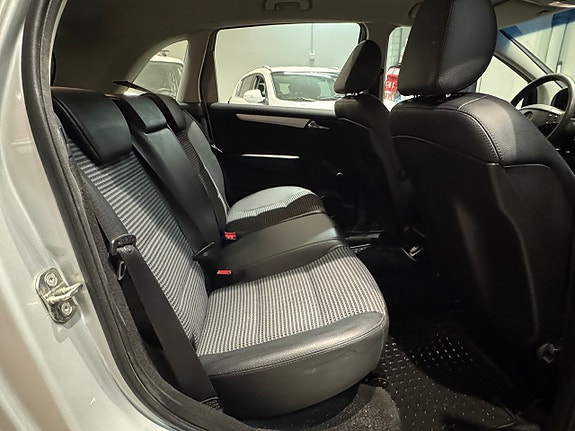 Mercedes-Benz B170 10 of 11