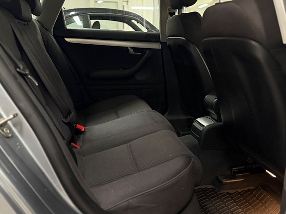 Audi A4 8 of 18