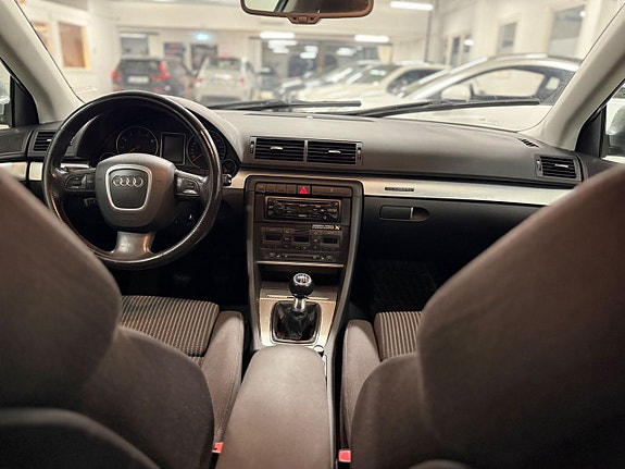Audi A4 12 of 18