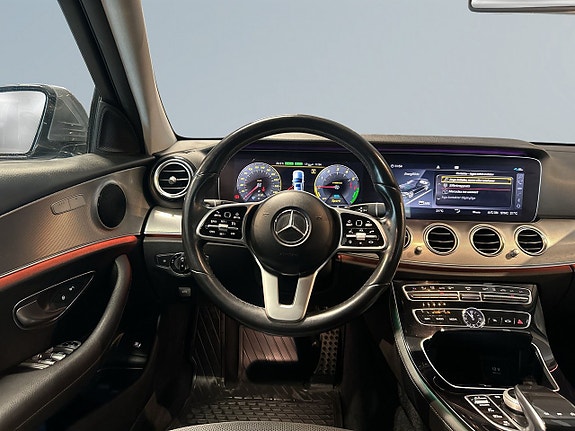 Mercedes-Benz E300 de 9 of 19
