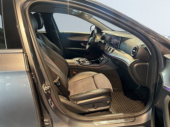 Mercedes-Benz E300 de 10 of 19
