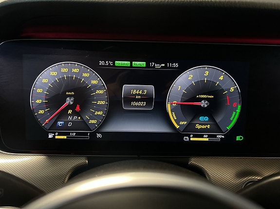 Mercedes-Benz E300 de 15 of 19