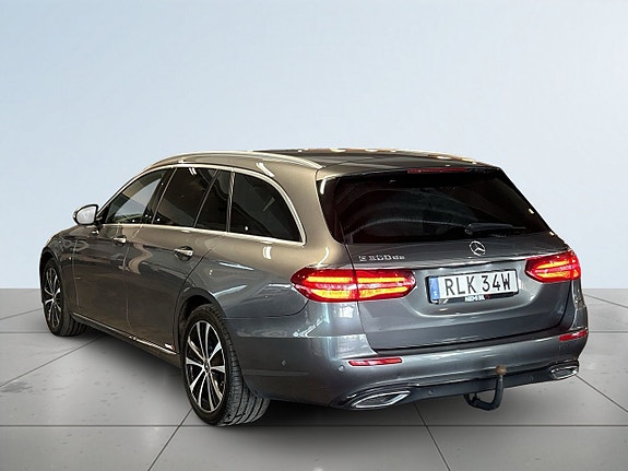 Mercedes-Benz E300 de 5 of 19