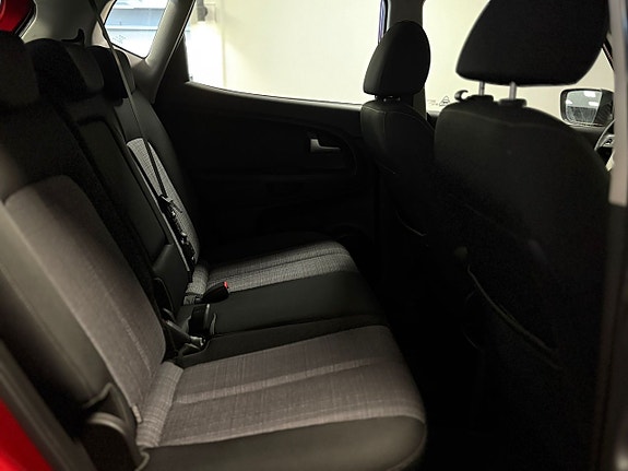 Kia Venga 14 of 18