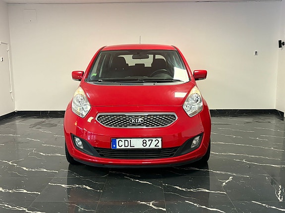 Kia Venga 2 of 18