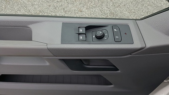 Volkswagen Transporter 13 of 18