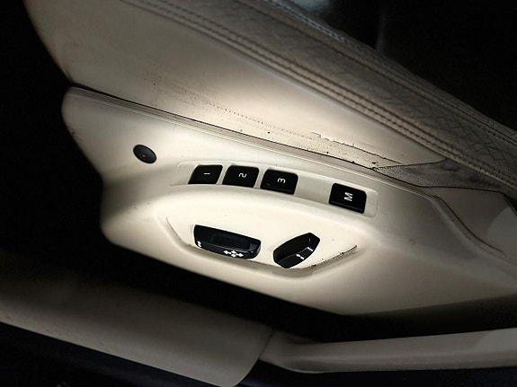 Volvo S60 14 of 19