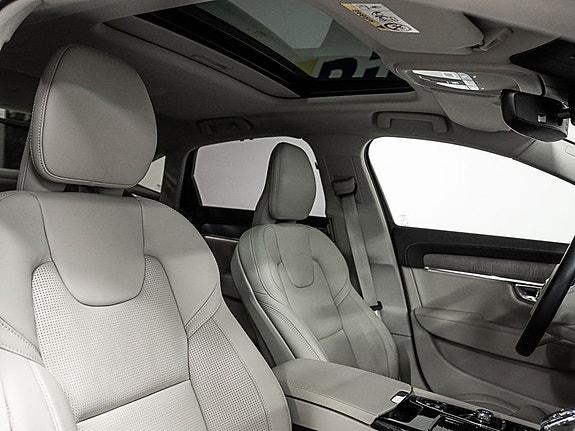 Volvo S90 7 of 7