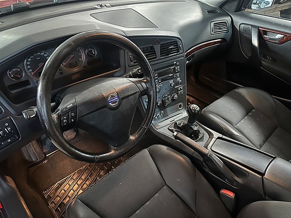 Volvo S60 8 of 10