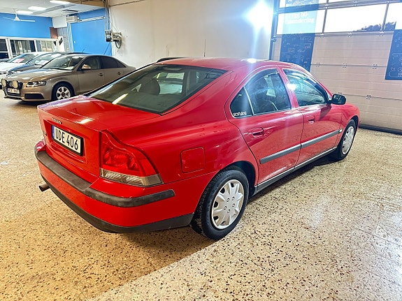 Volvo S60 5 of 5