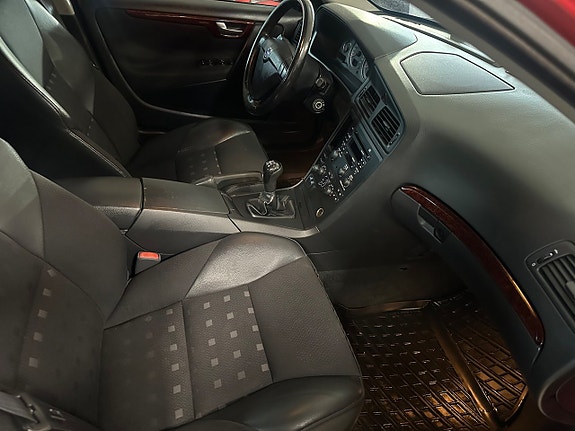 Volvo S60 9 of 10
