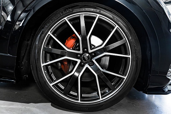 Audi Q8 11 of 26