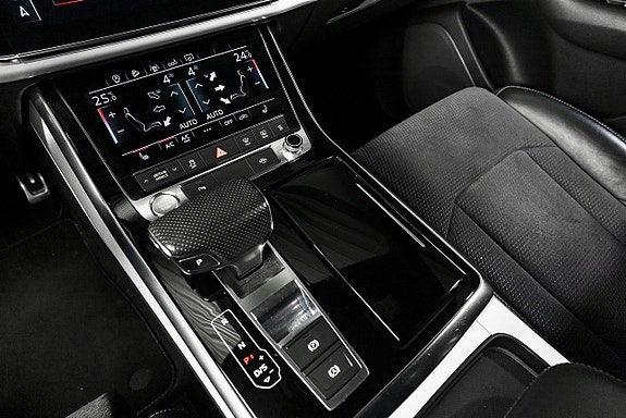 Audi Q8 17 of 26