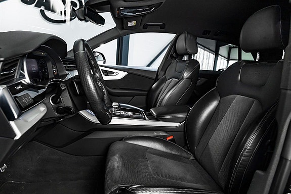Audi Q8 8 of 24