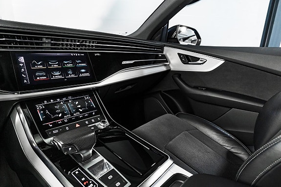 Audi Q8 14 of 26