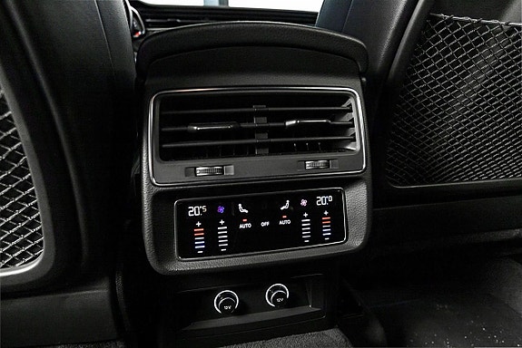 Audi Q8 17 of 24