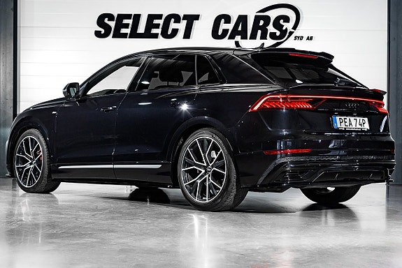 Audi Q8 4 of 26