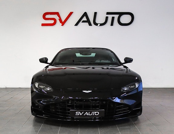Aston Martin Vantage 4 of 5
